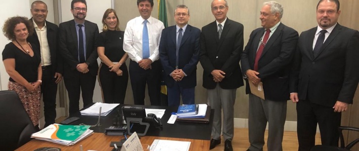 Presidente da ABRAMEDE é recebido pelo ministro da Saúde Presidente da ABRAMEDE é recebido pelo ministro da Saúde